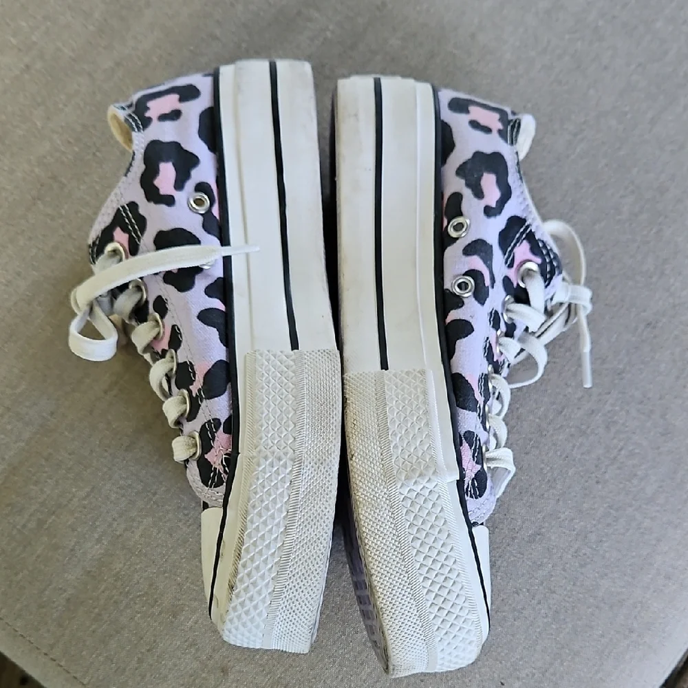 Converse Women's Stylish Leopard Animal Print Sneakers 6 - Picture 3 of 12